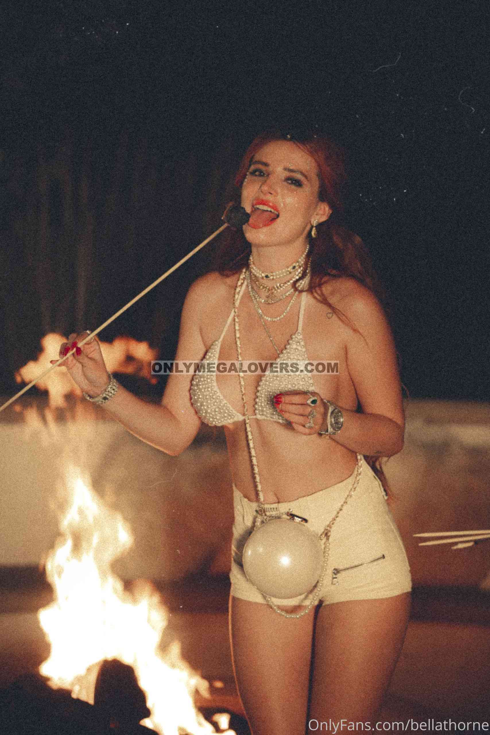 bella thorne erome​